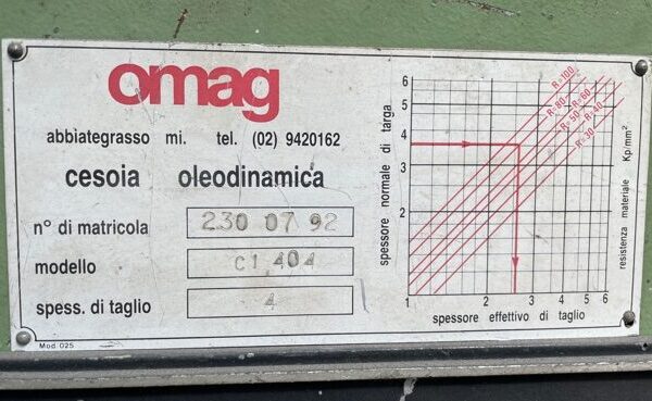 CESOIA A GHIGLIOTTINA IDRAULICA "OMAG" USATA