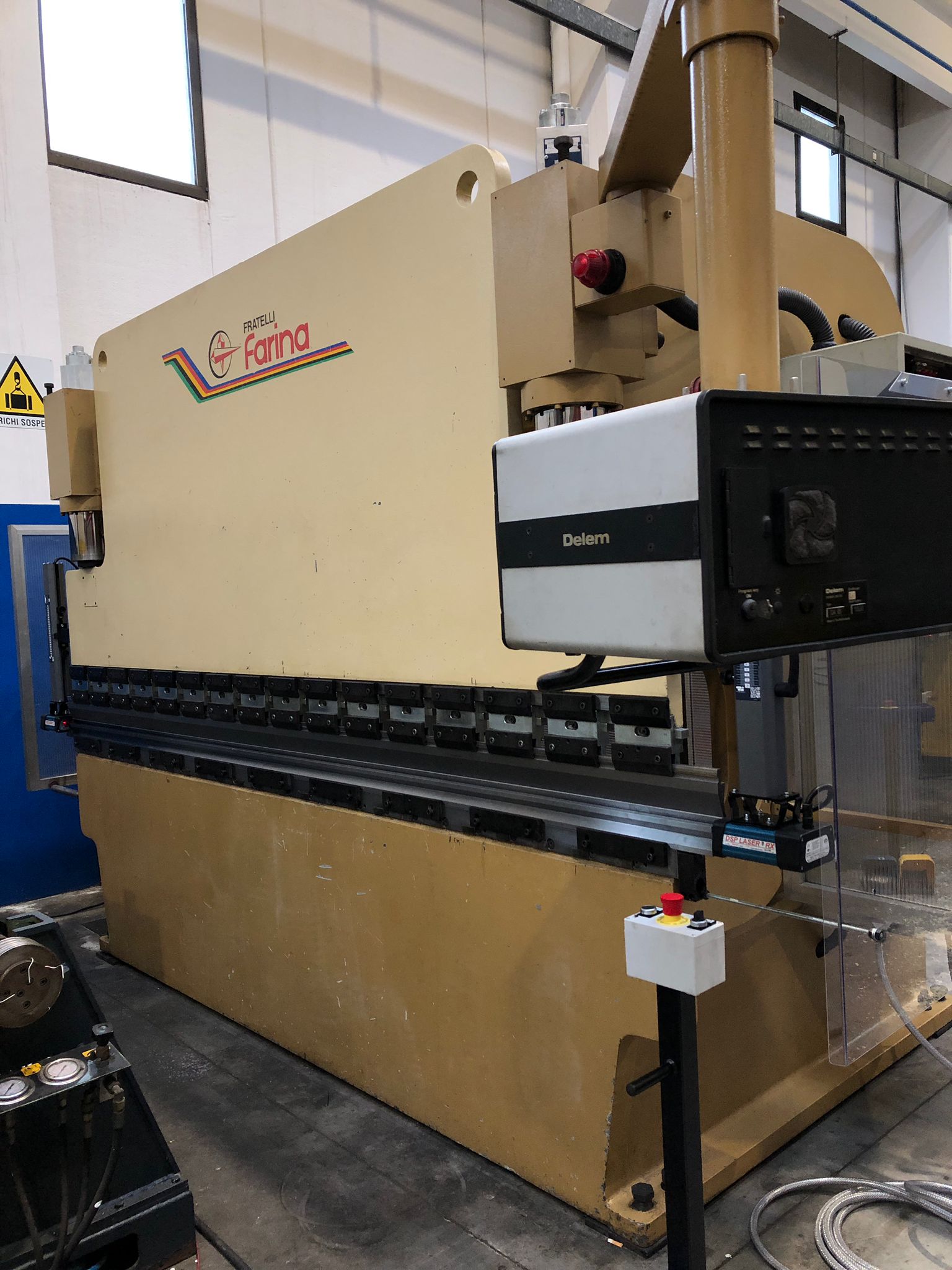 PRESSA PIEGATRICE "F.LLI FARINA" USATA 1 PRESSA PIEGATRICE FARINA USATA