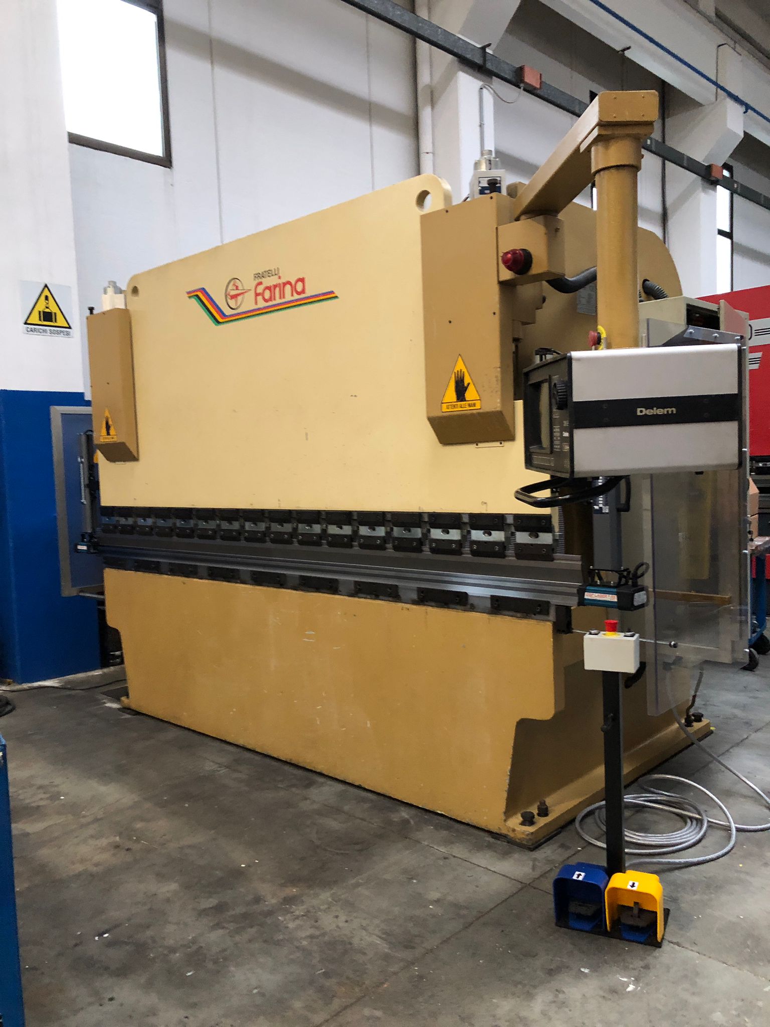 PRESSA PIEGATRICE "F.LLI FARINA" USATA 1 PRESSA PIEGATRICE FARINA USATA