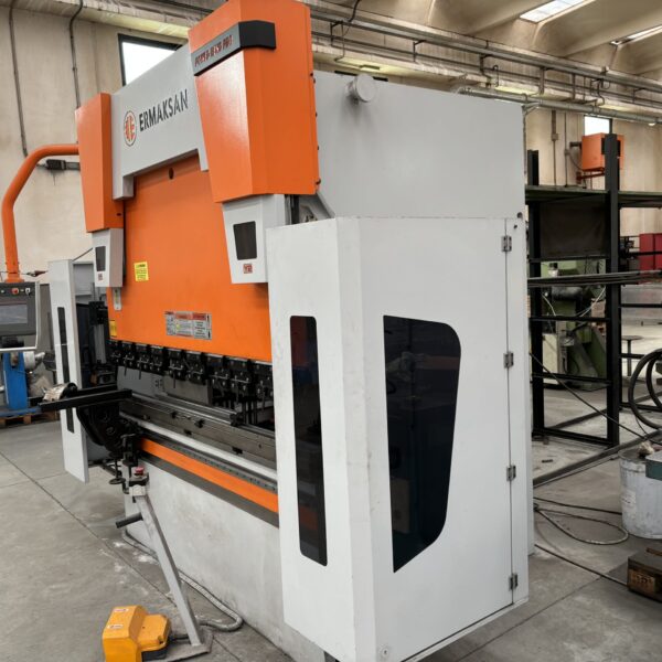 PRESSA PIEGATRICE ERMAKSAN MOD. POWER-BEND USATA.1