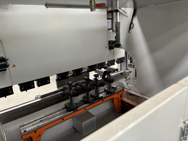 PRESSA PIEGATRICE  "ERMAKSAN" MOD. POWER-BEND USATA - immagine 6