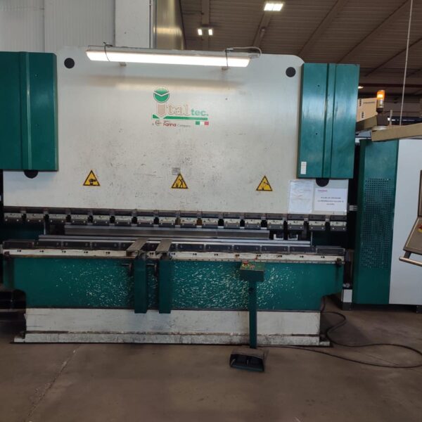 PRESSA PIEGATRICE "ITALTEC-FARINA" ISB 120/30 USATA