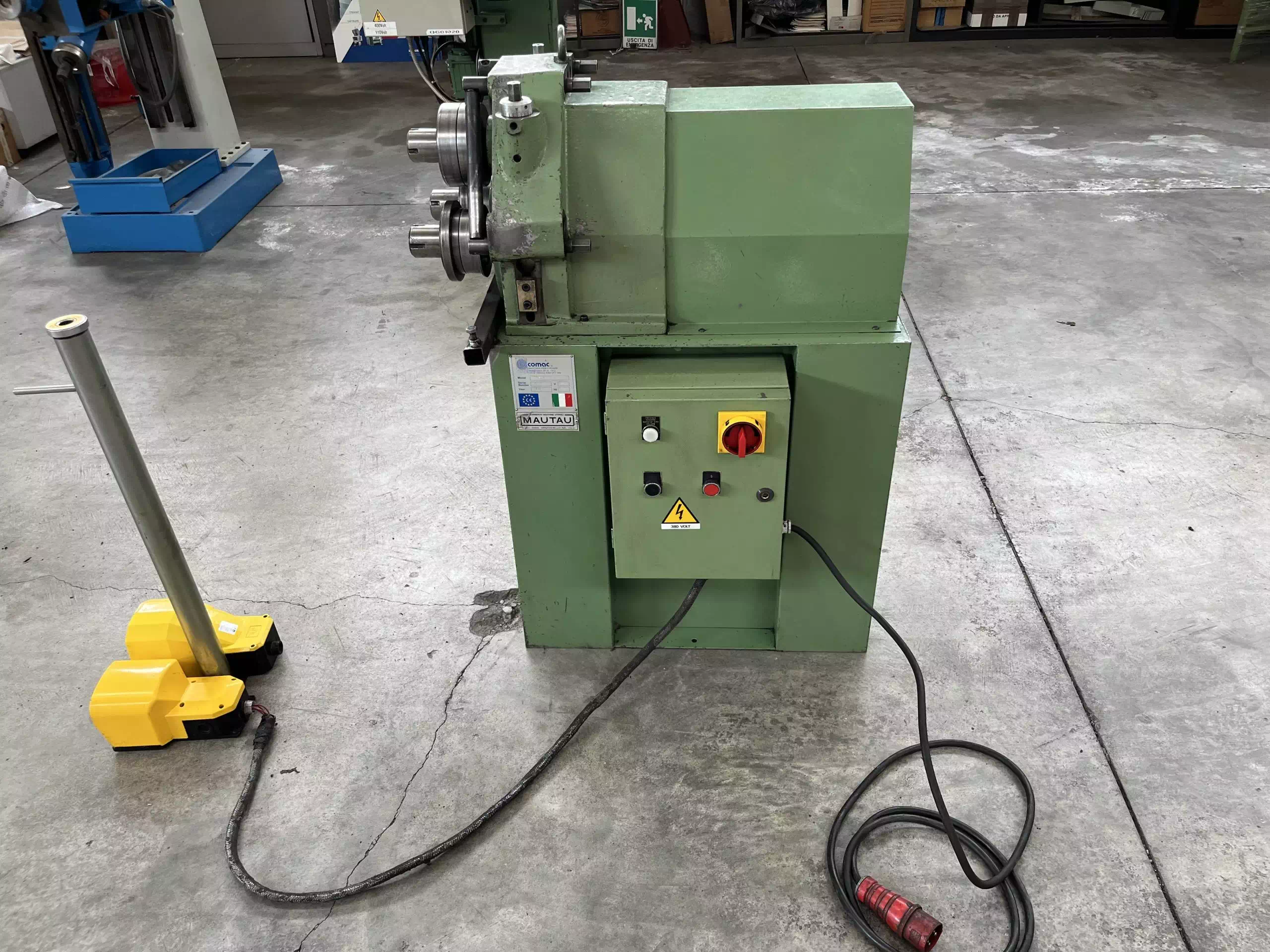 Curva-profilati-COMAC-mod.-301-PM-scaled
