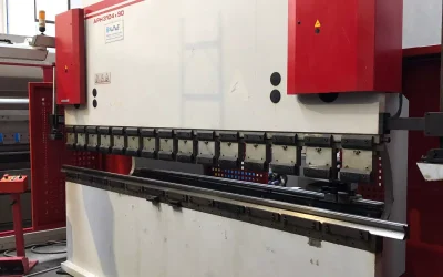 PRESSA PIEGATRICE “BAYKAL” 90TON
