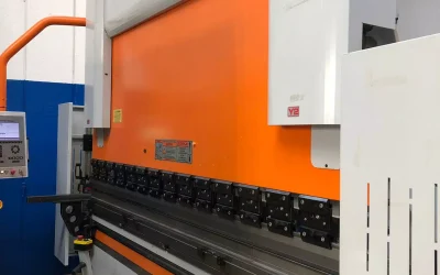 PRESSA PIEGATRICE IDRAULICA “ERMAKSAN” USATA