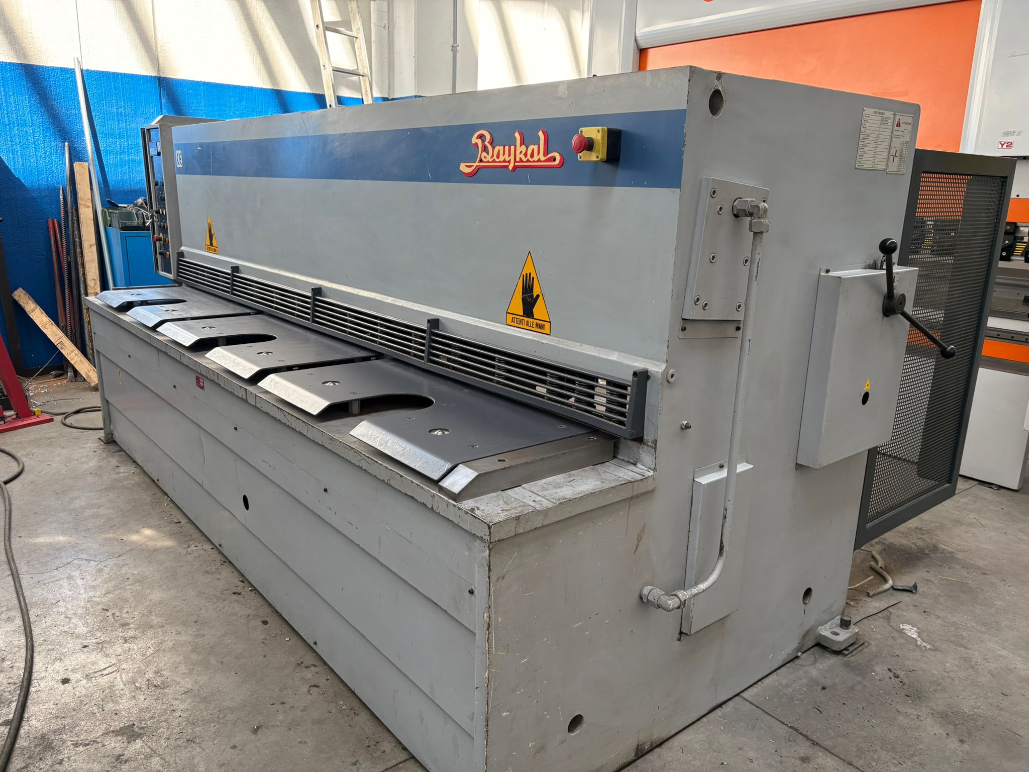 CESOIA USATA 3000X8MM RECENTE